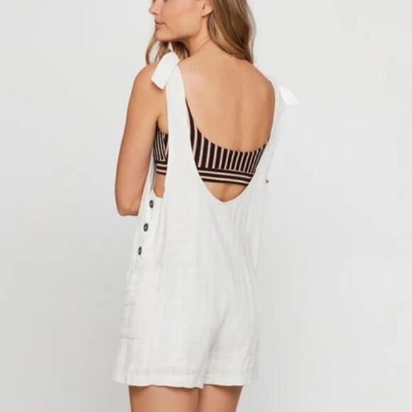 L*Space Carina Woven Overalls Romper in Ivory Size Medium NWT - Picture 2 of 16